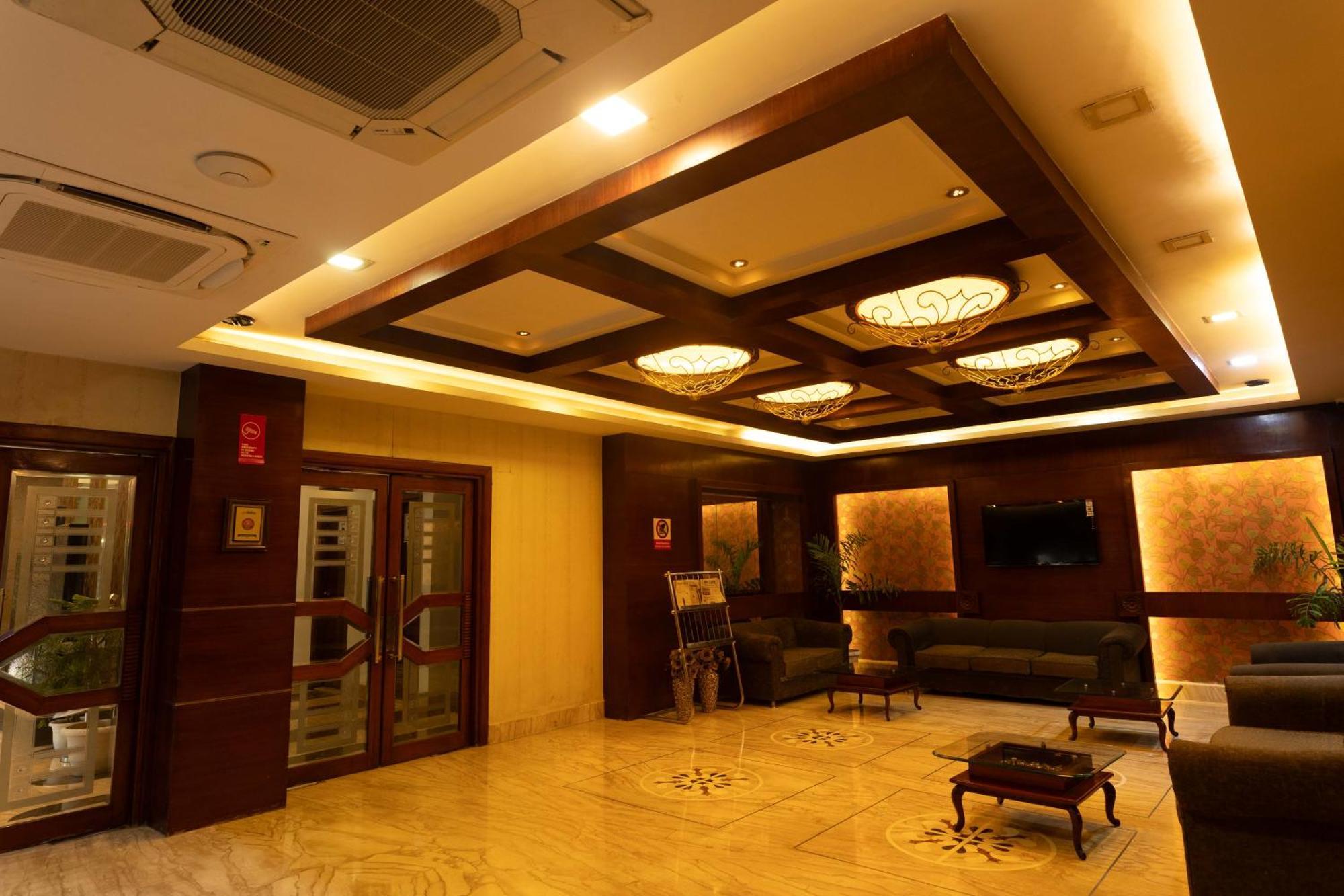 New Hotel Broadway Varanasi Exterior foto