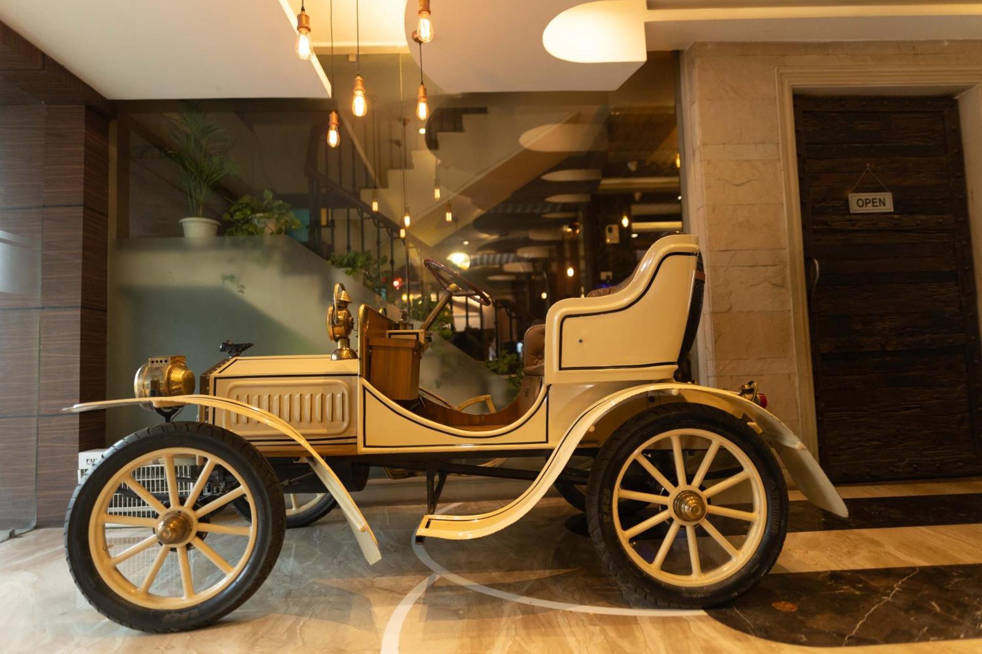 New Hotel Broadway Varanasi Exterior foto