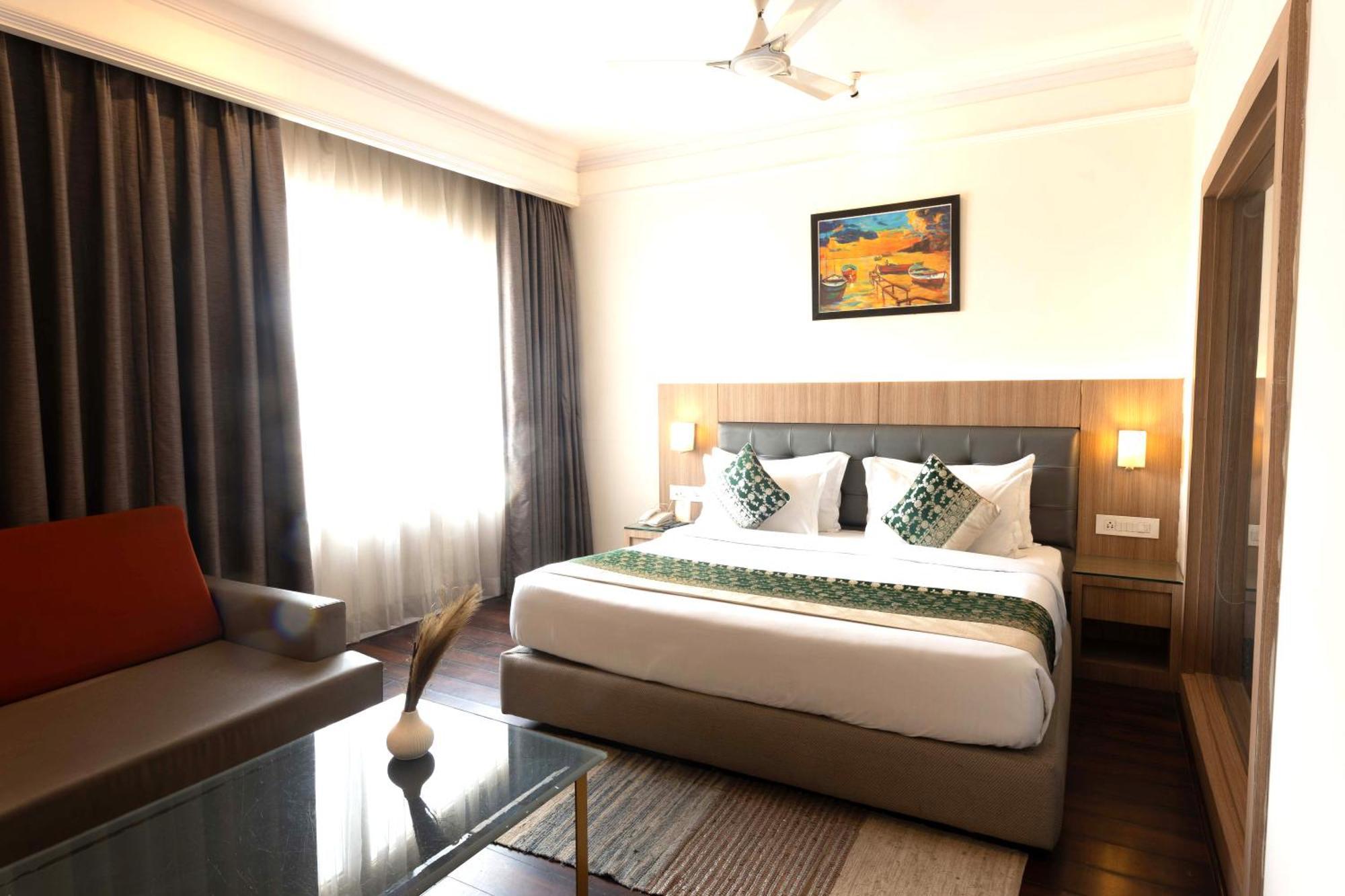New Hotel Broadway Varanasi Exterior foto
